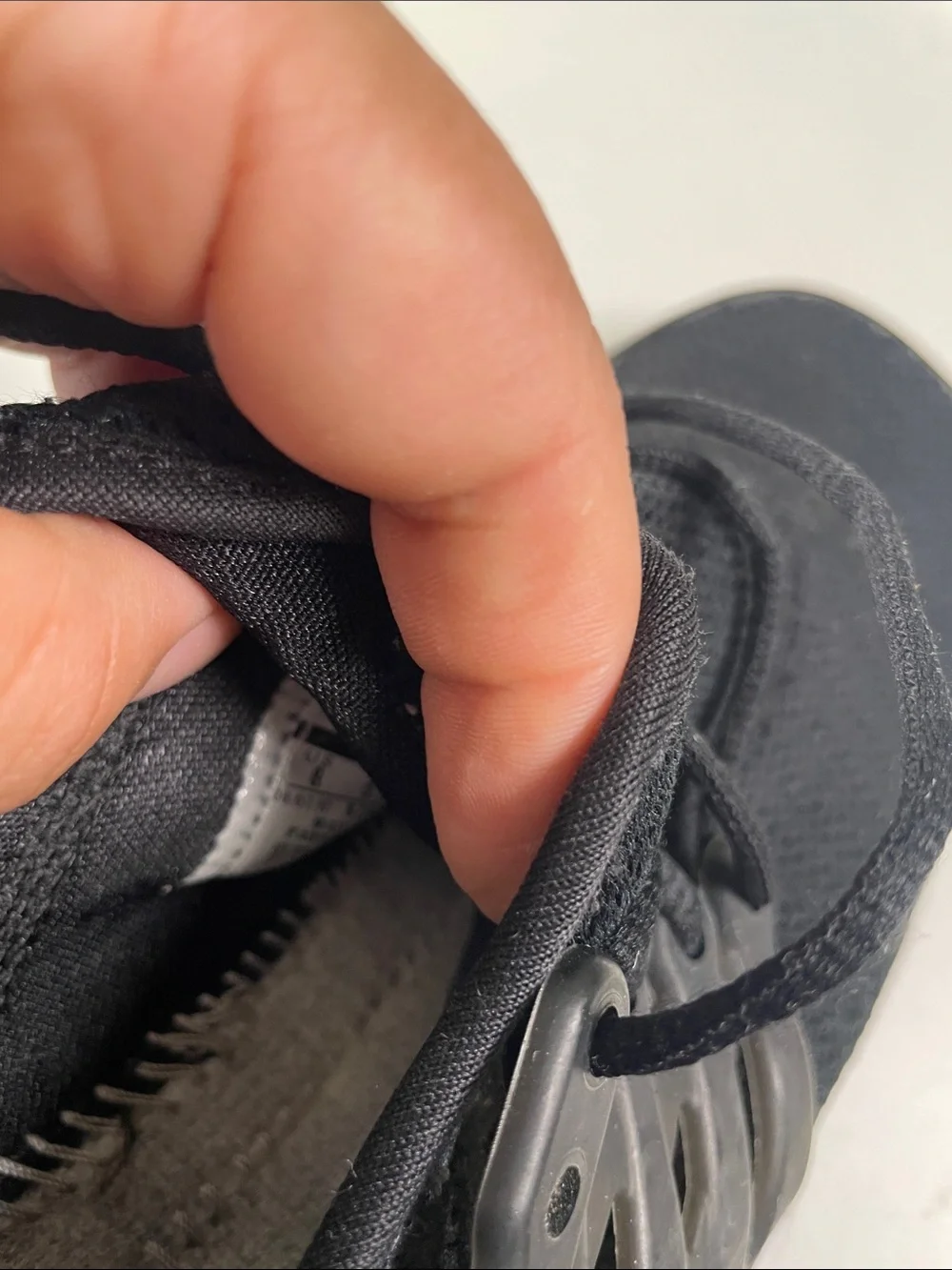 Nike Men’s Black Knit Lace-Up Sneakers with White Midsole